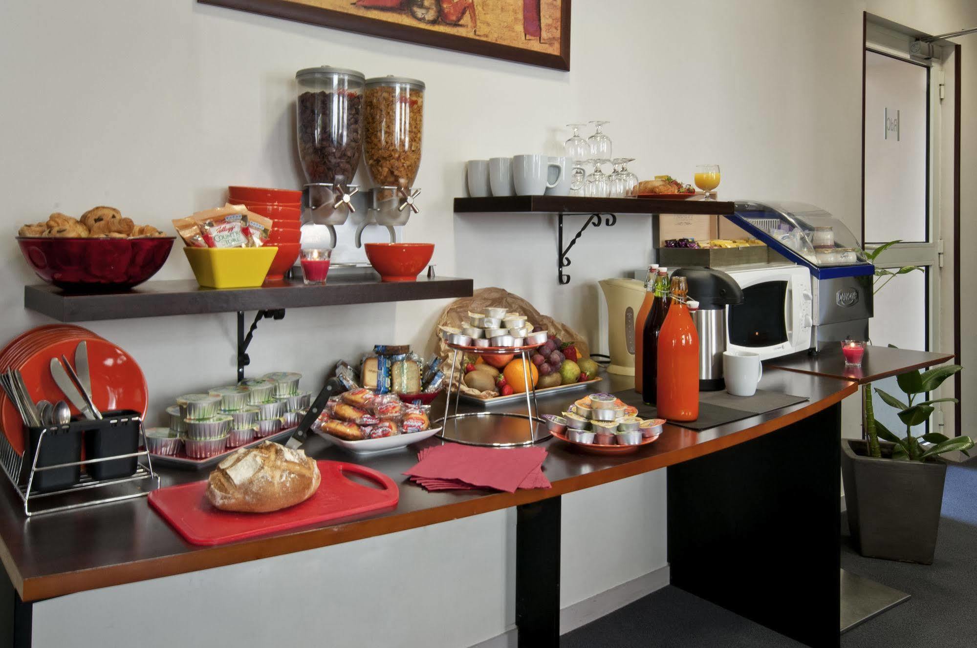 Adagio Access Philippe Auguste Parigi