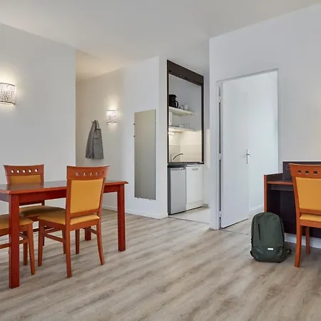 Aparthotel Adagio Access Philippe Auguste 2*