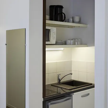 Adagio Access Philippe Auguste Aparthotel 2*
