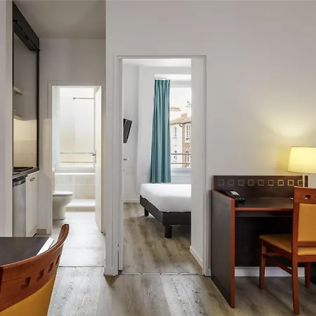 Adagio Access Philippe Auguste Aparthotel