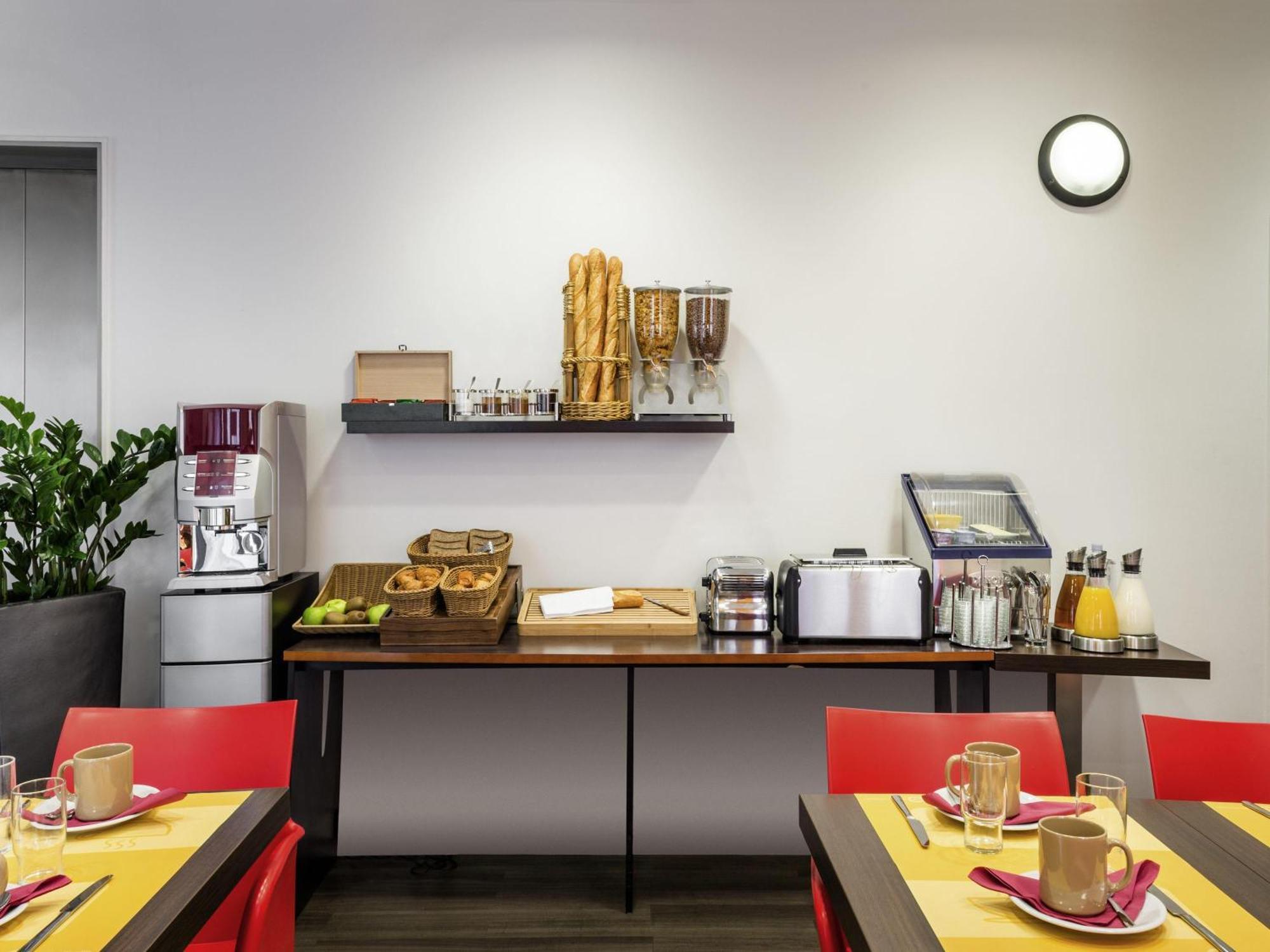 Adagio Access Philippe Auguste Aparthotel Paris