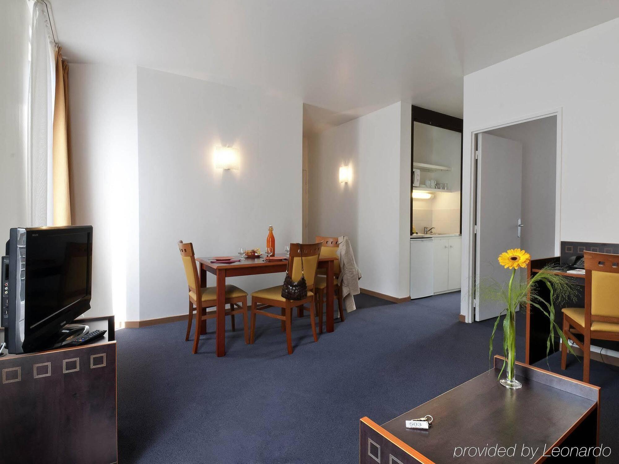 Adagio Access Philippe Auguste Paris